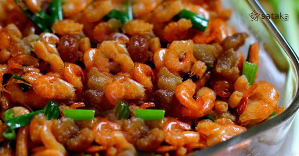 Ăn tôm đồng hỗ trợ người nhiễm hàn khí